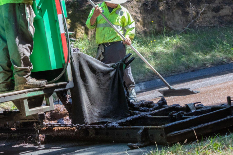 slurry road surfacing