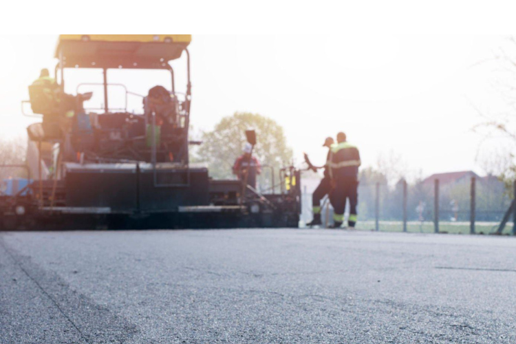 constructing a great bitumen road